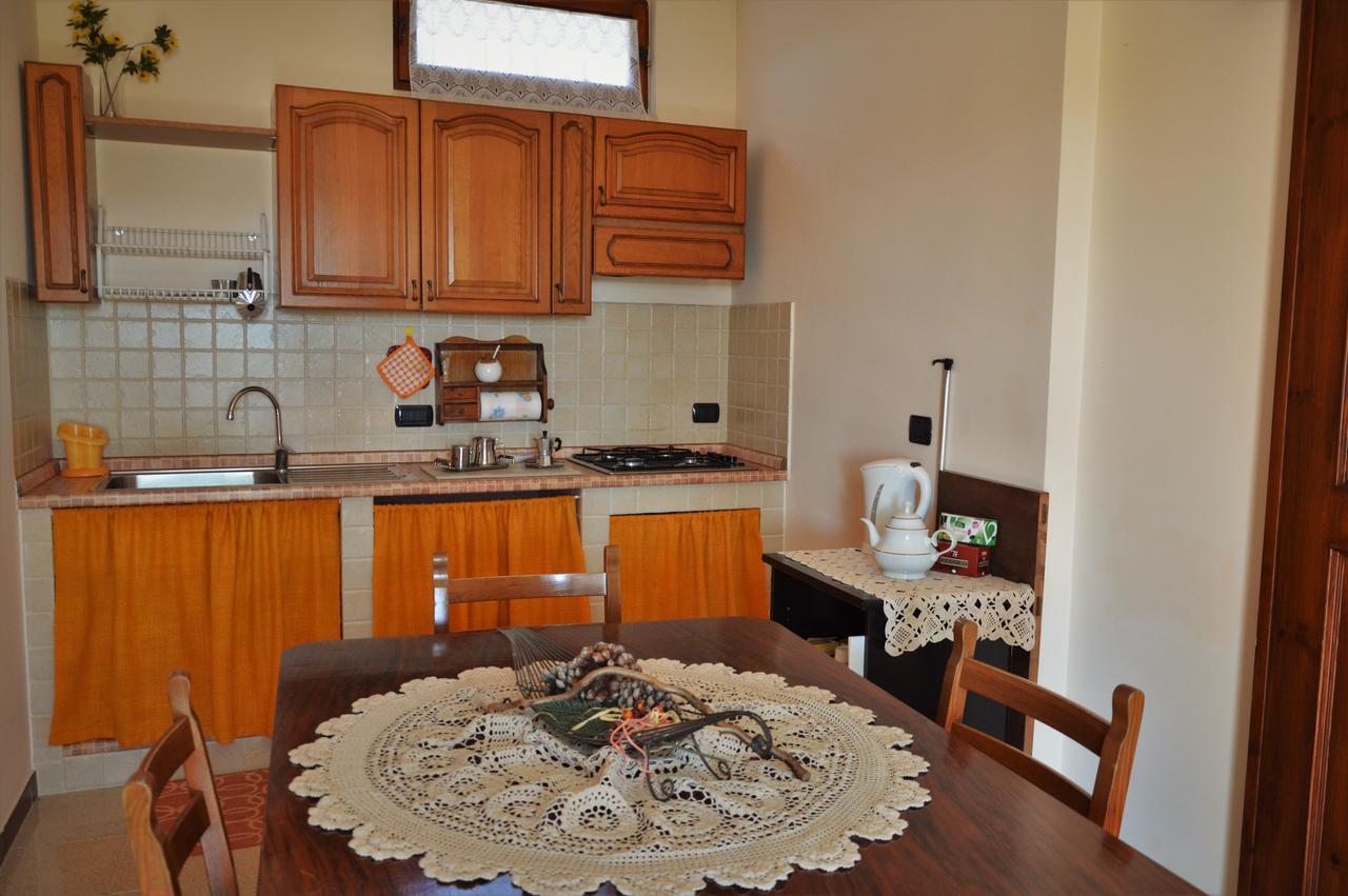 アルベロベッロ Casa Delle Rondini Bed & Breakfast エクステリア 写真
