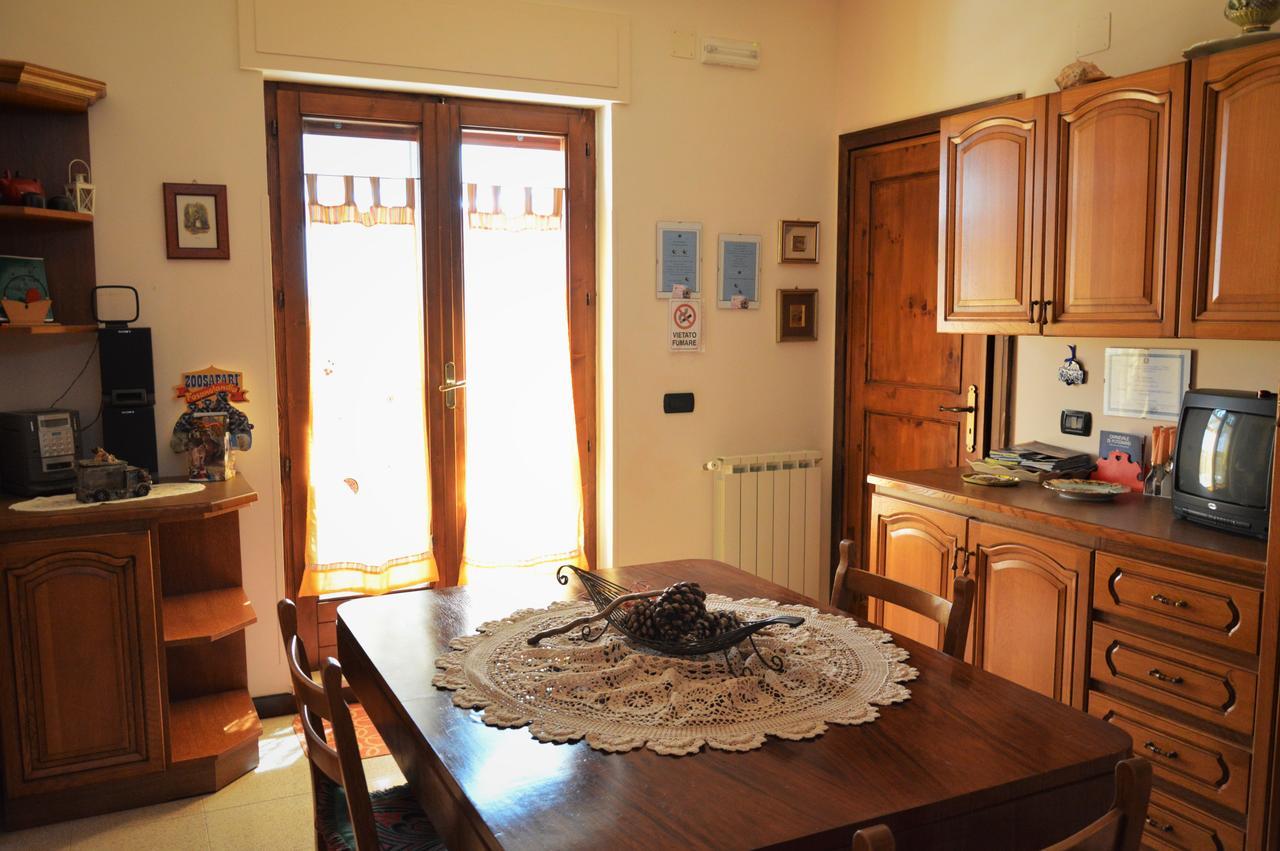 アルベロベッロ Casa Delle Rondini Bed & Breakfast エクステリア 写真